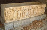 Le sarcophage romain - Balazuc (Ardche)